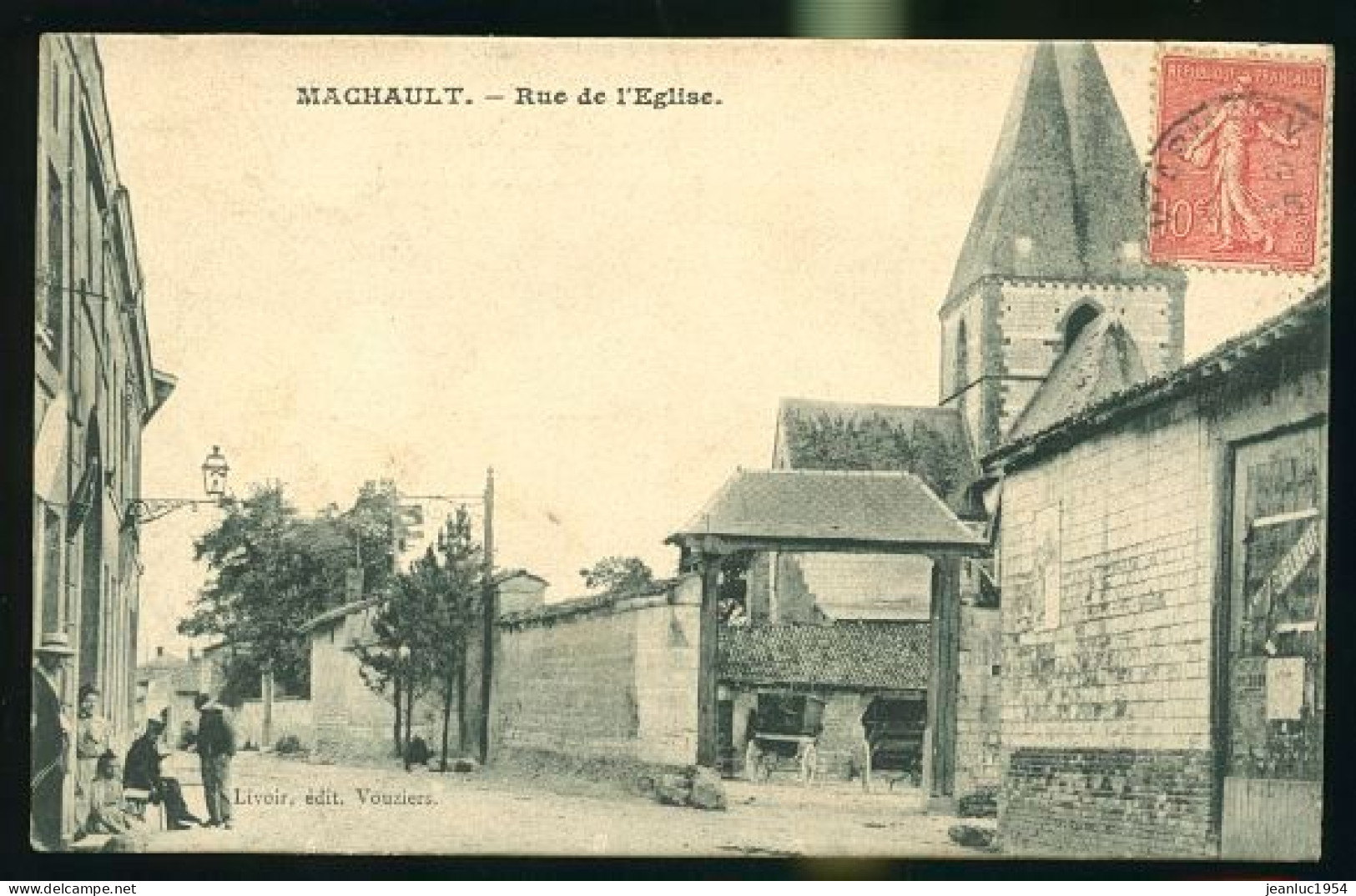 MACHAULT RUE DE L EGLISE              (    Mes Cartes Ne Sont Pas Jaunies ) - Mouy