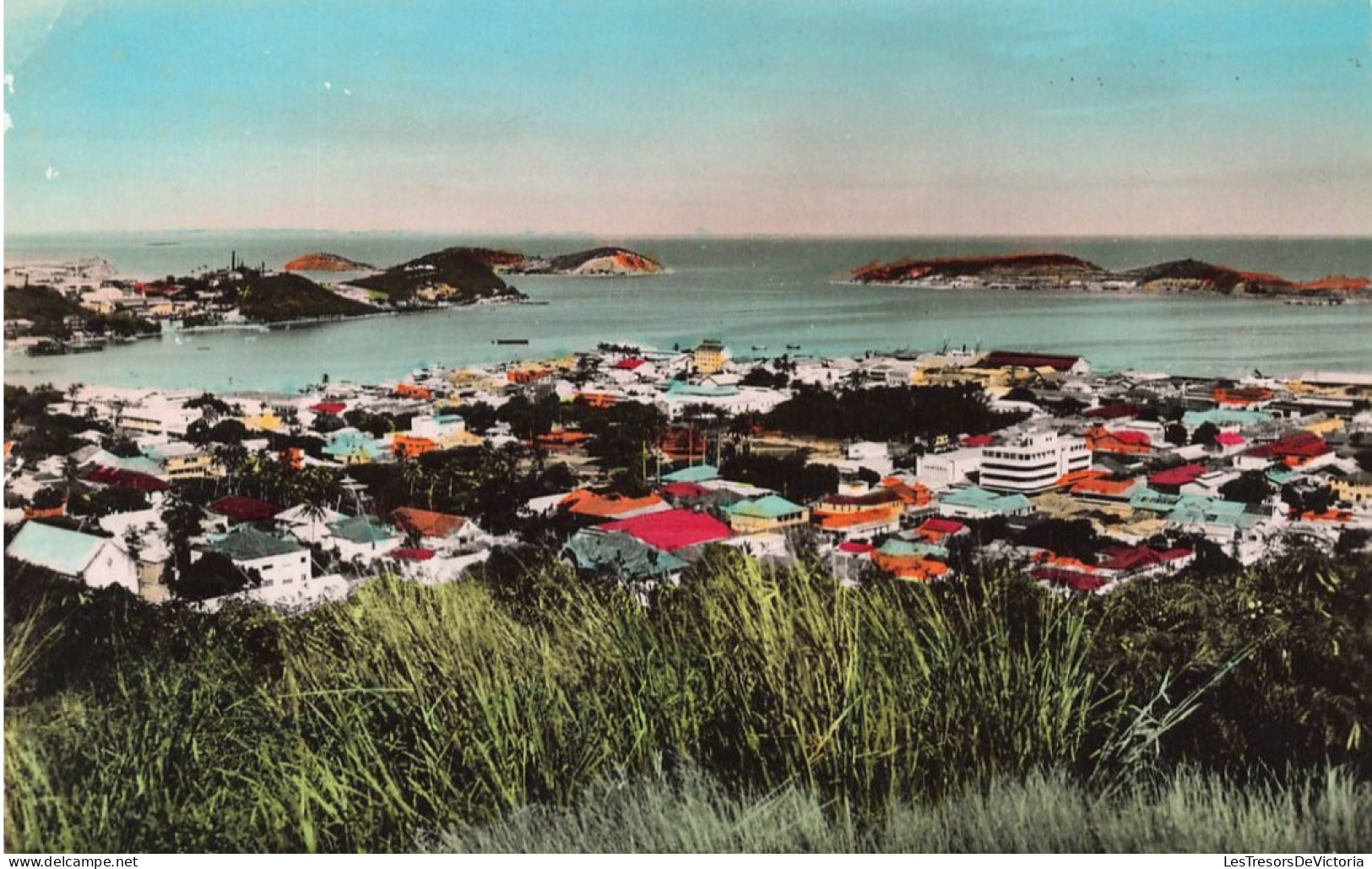 FRANCE - Nouméa - La Passe - Vue Sur Une Partie De La Ville - La Mer - Vue D'ensemble - Carte Postale Ancienne - Nouvelle Calédonie