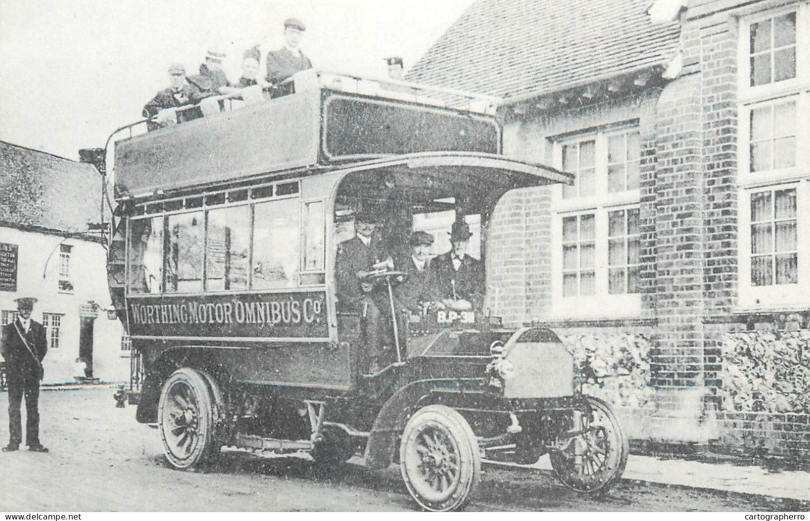 History Nostalgia Repro Postcard Bus And Parish Reading Room Tarring 1905 - Histoire