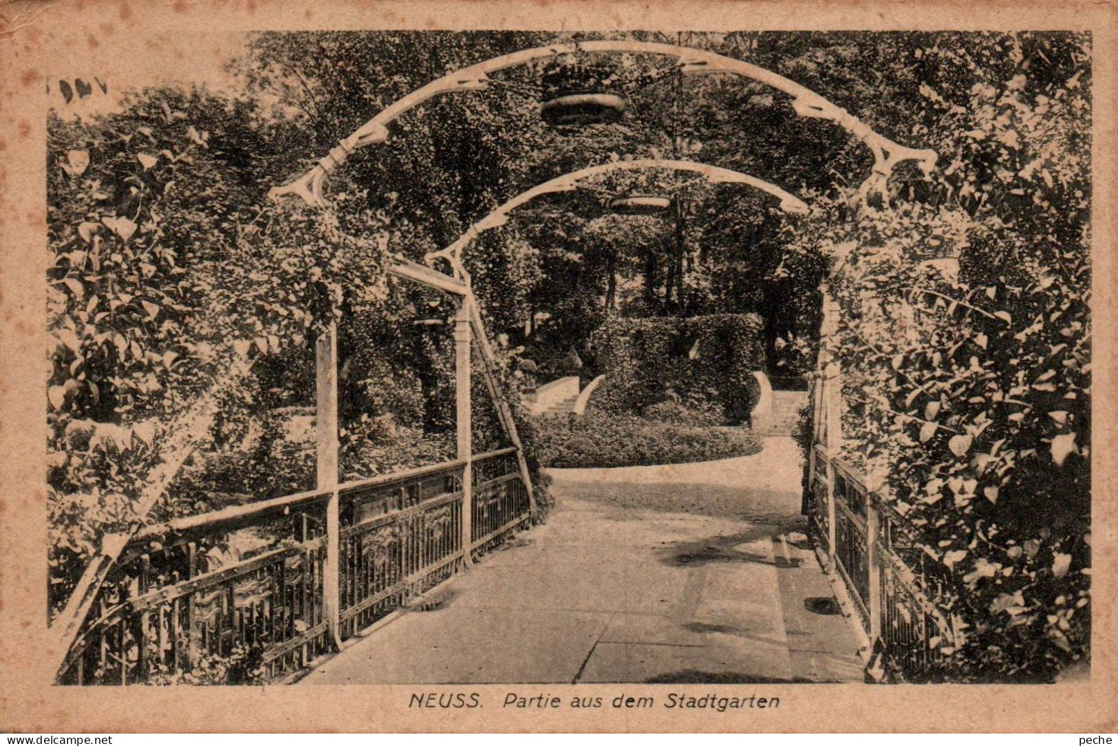 N°747 Z -cpa Neuss -partie Aus Dem Stadtgarten- - Neuss