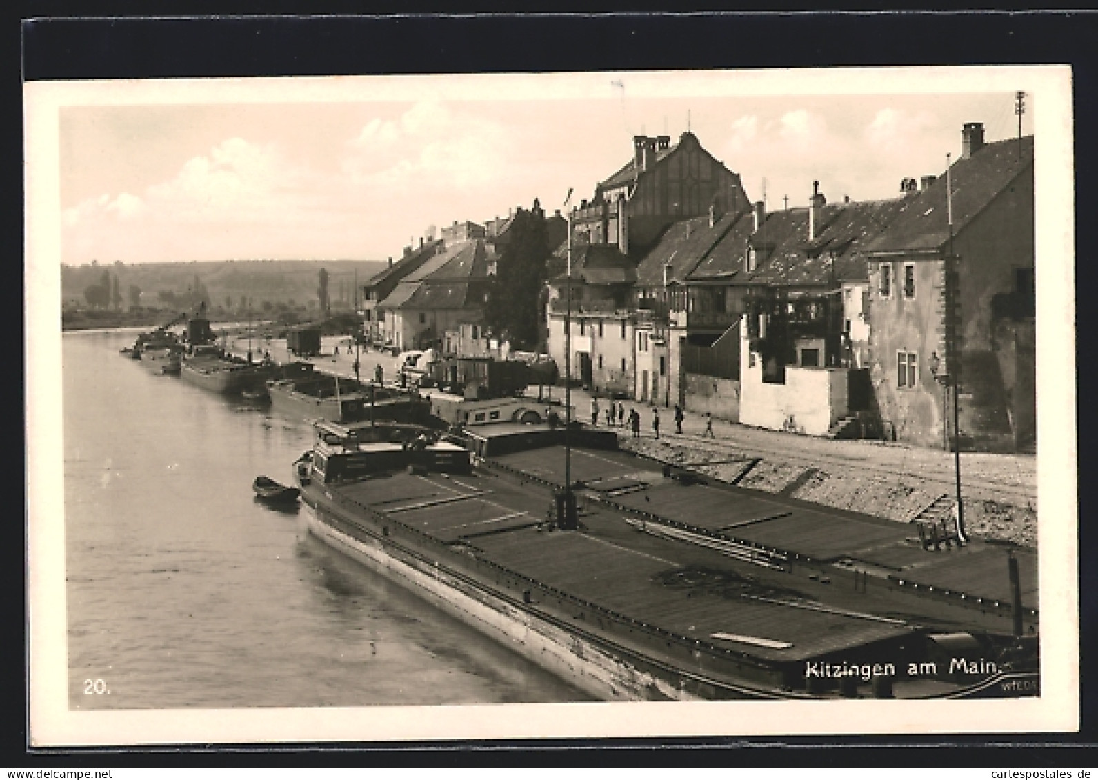 AK Kitzingen A. M., Hafen Mit Frachtschiffen Aus Der Vogelschau  - Kitzingen