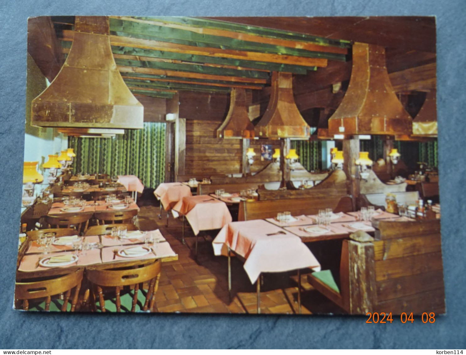 LES RESTAURANTS   "  BOUCHON   " - Hoteles & Restaurantes
