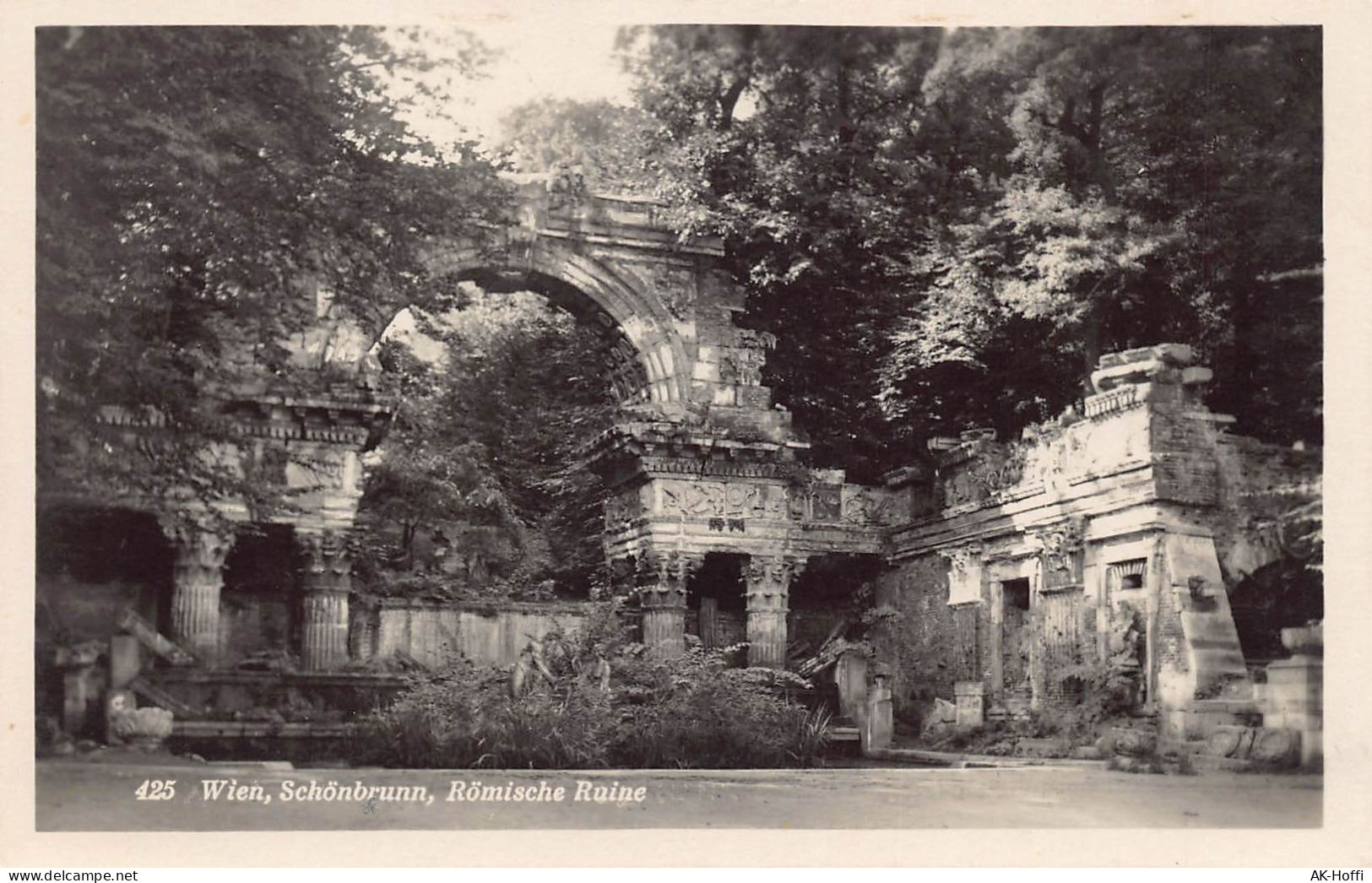 Wien Schönbrunn, Römische Ruine - Schönbrunn Palace