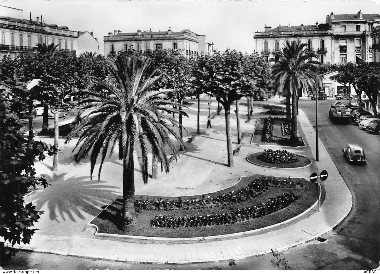 06 ANTIBES  Place Général De Gaulle   20 (scan Recto Verso)KEVREN0722 - Antibes