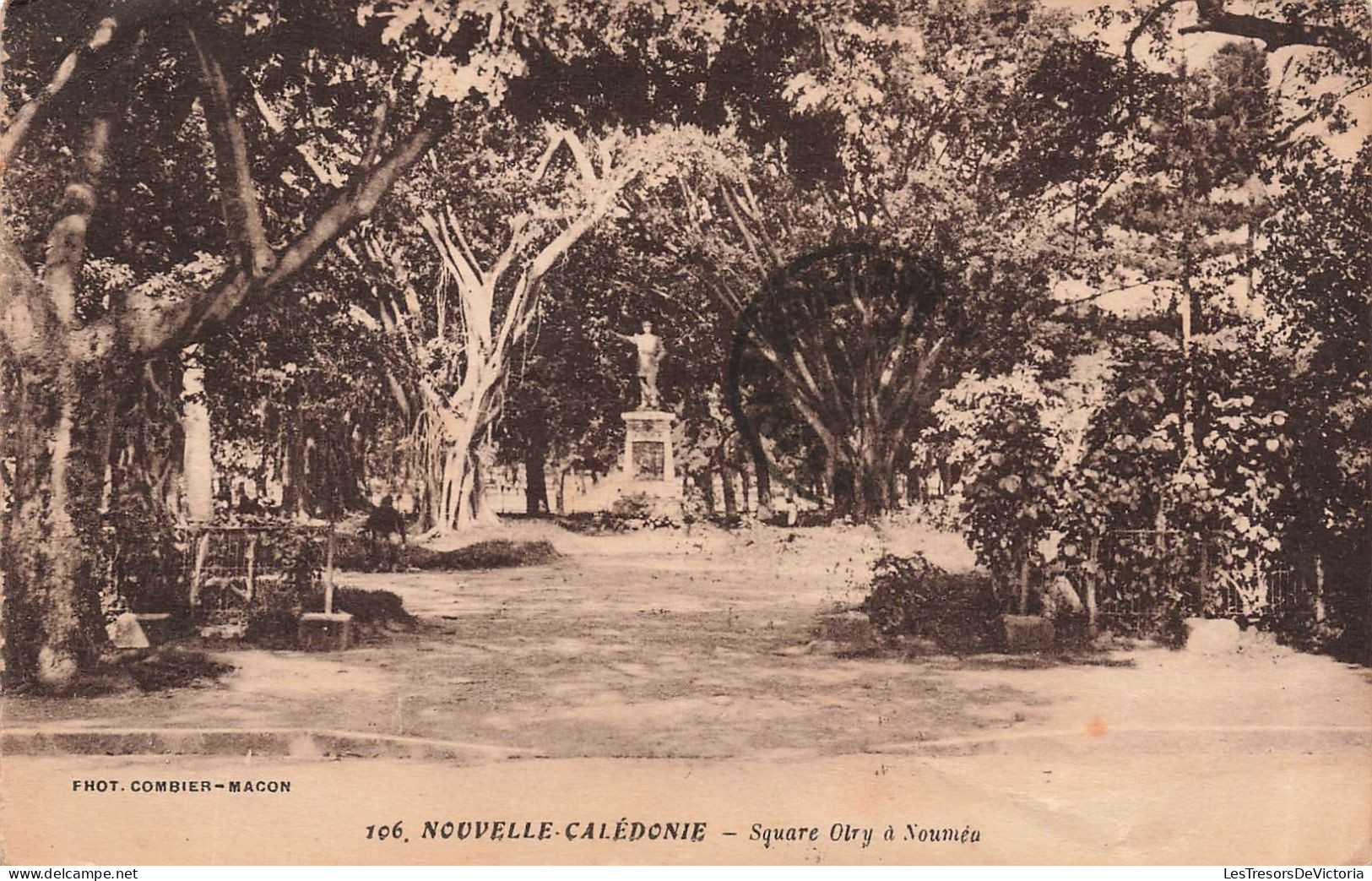 FRANCE - Nouvelle Calédonie - Square Orly à Nouméa - Vue Générale - Vue Sur Une Statue - Carte Postale Ancienne - Nouvelle Calédonie