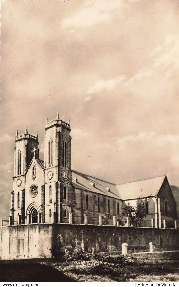 FRANCE - Nouméa (Nouvelle Calédonie) - Vue Sur De La Cathédrale Saint Joseph - Vue Générale - Carte Postale Ancienne - Nouvelle Calédonie