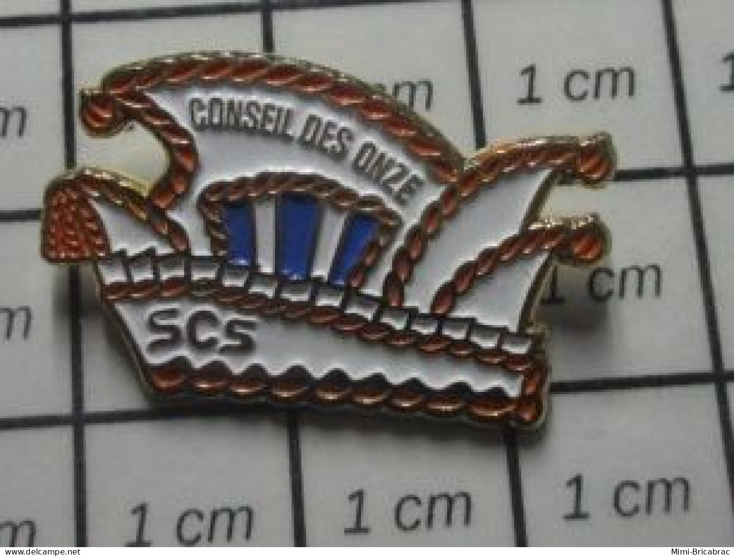 818A Pin's Pins / Beau Et Rare / AUTRES / CONSEIL DES ONZE SCS - Markennamen