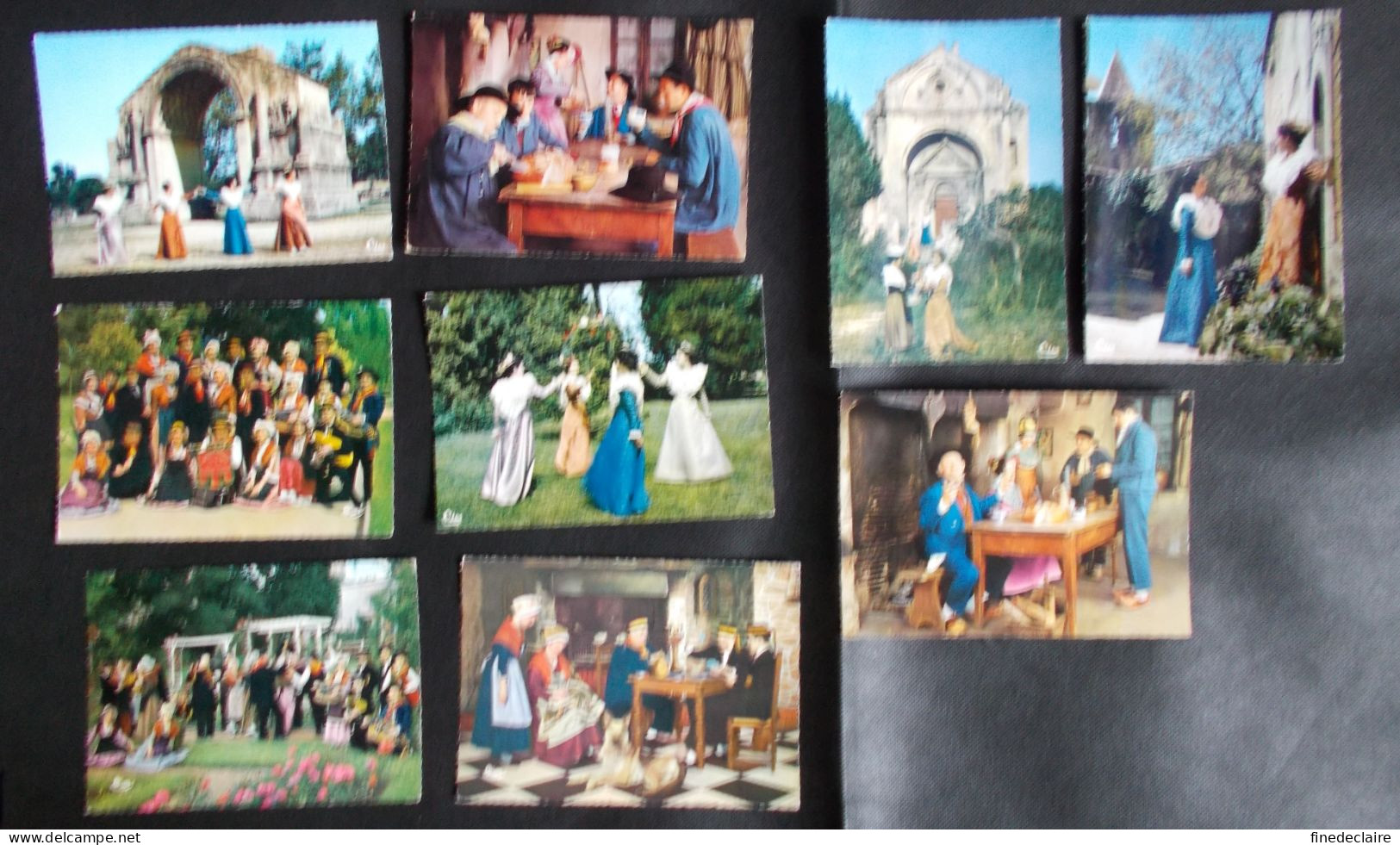 Lot De 9 Cartes Postales Groupes Folkloriques, Provence, Auvergne, Bourbonnais. - Collezioni E Lotti