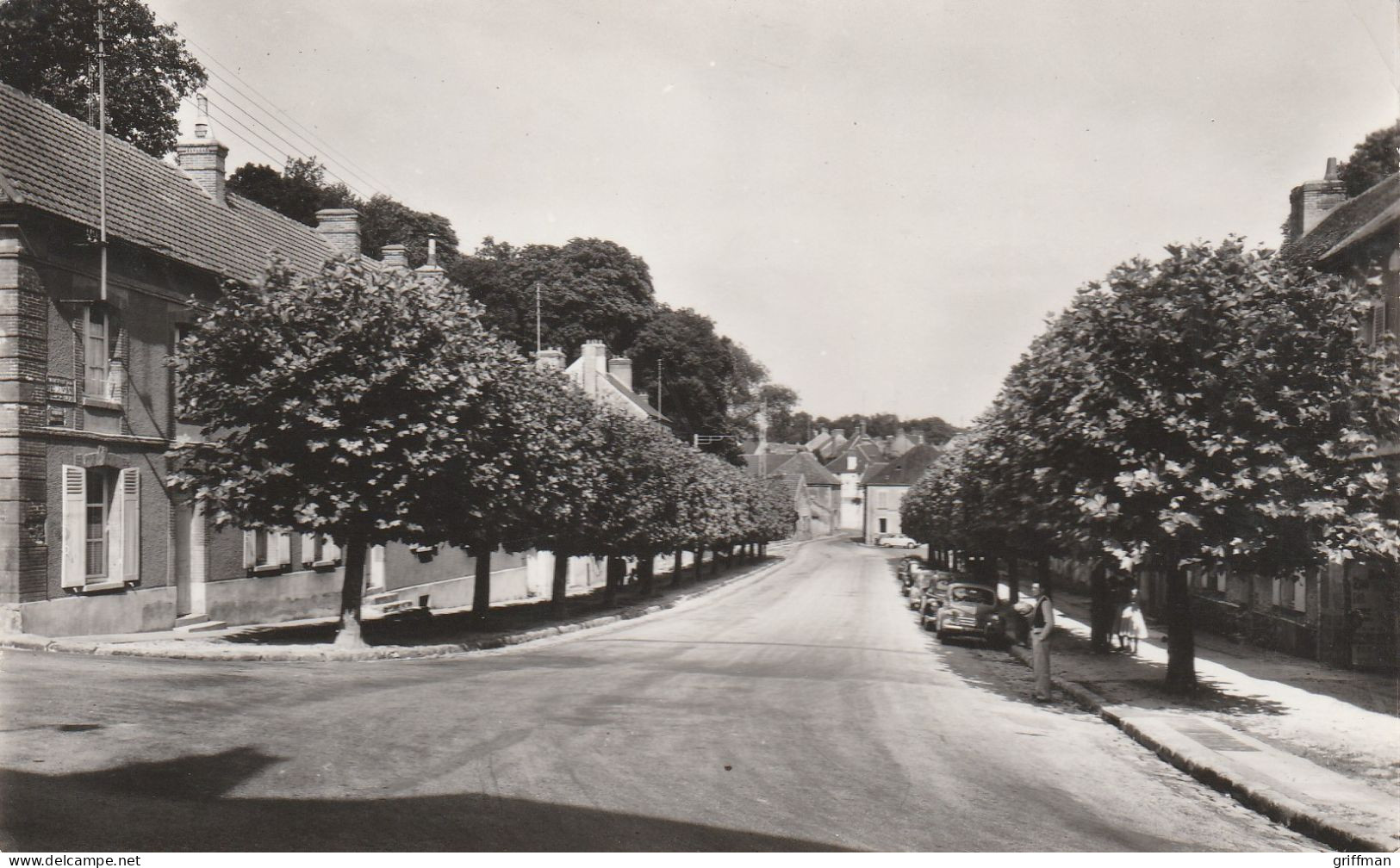 MEREVILLE BOULEVARD GENERAL DE GAULLE 1966 CPSM 9X14 TBE - Mereville