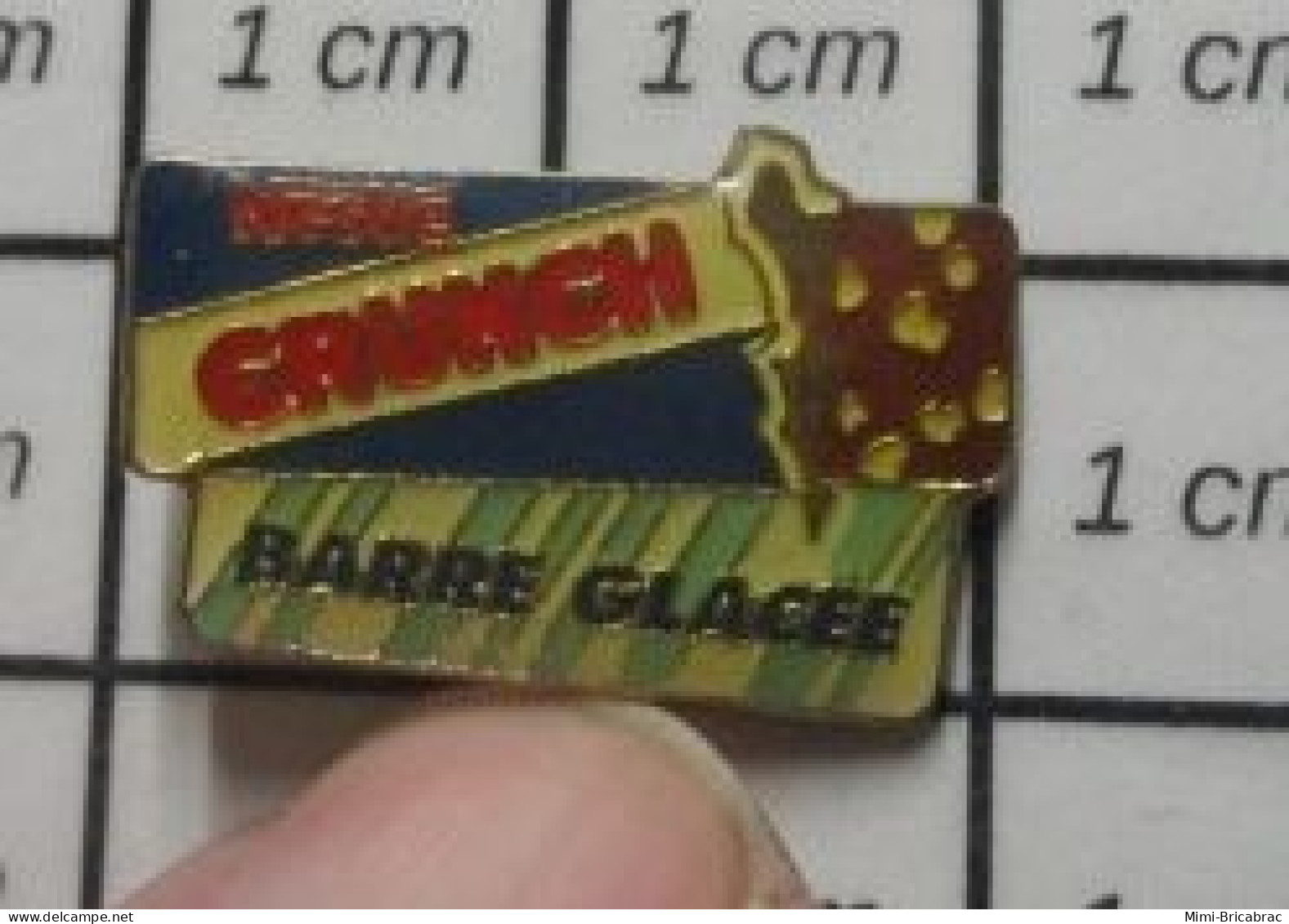 SP13 Pin's Pins / Beau Et Rare / ALIMENTATION / CHOCOLAT CRUNCH BARRE GLACEE - BD