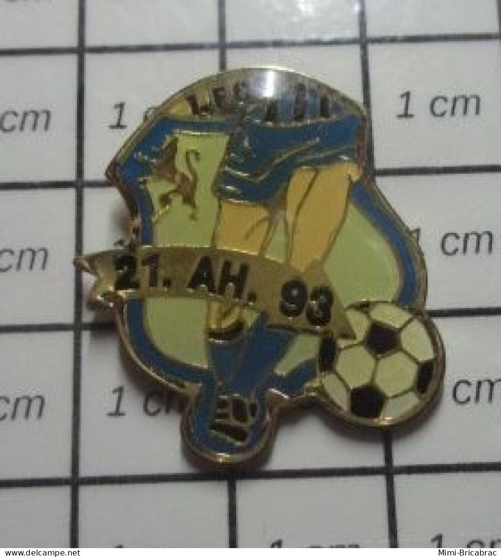 512i Pin's Pins / Beau Et Rare / SPORTS / CLUB FOOTBALL 21.AH.93 - Football