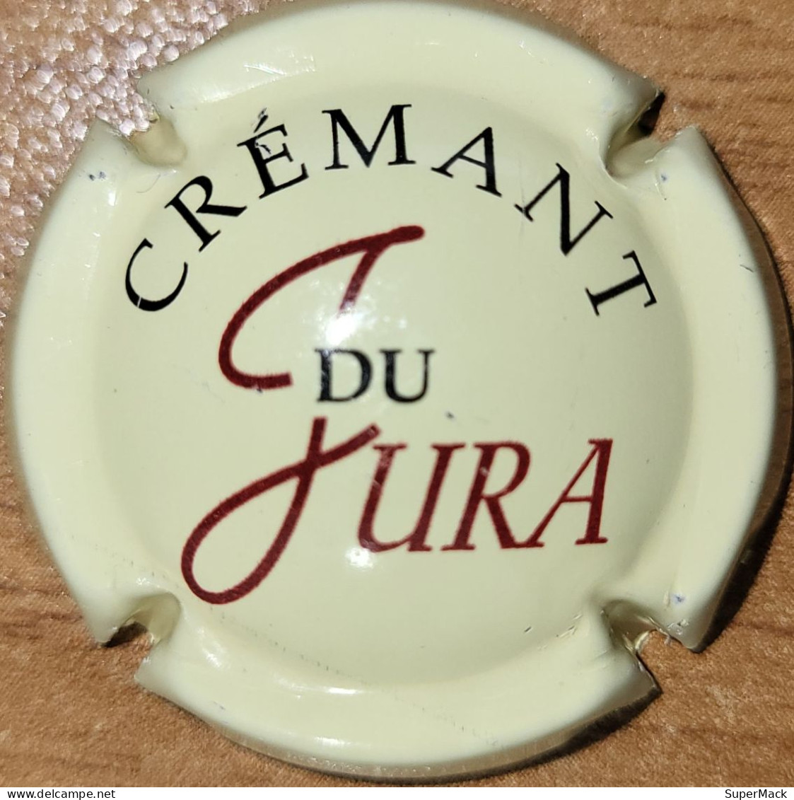 Capsule Crémant Du Jura Jaune Crème & Noir Nr 06 - Placas De Cava