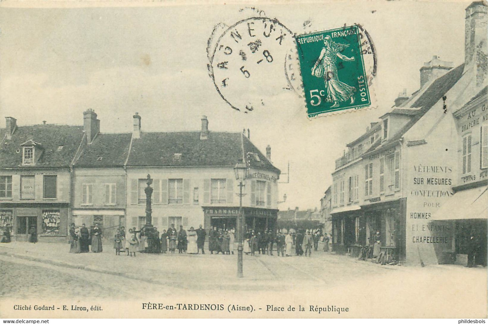 AISNE  FERE EN TARDENOIS  Place De La République - Fere En Tardenois