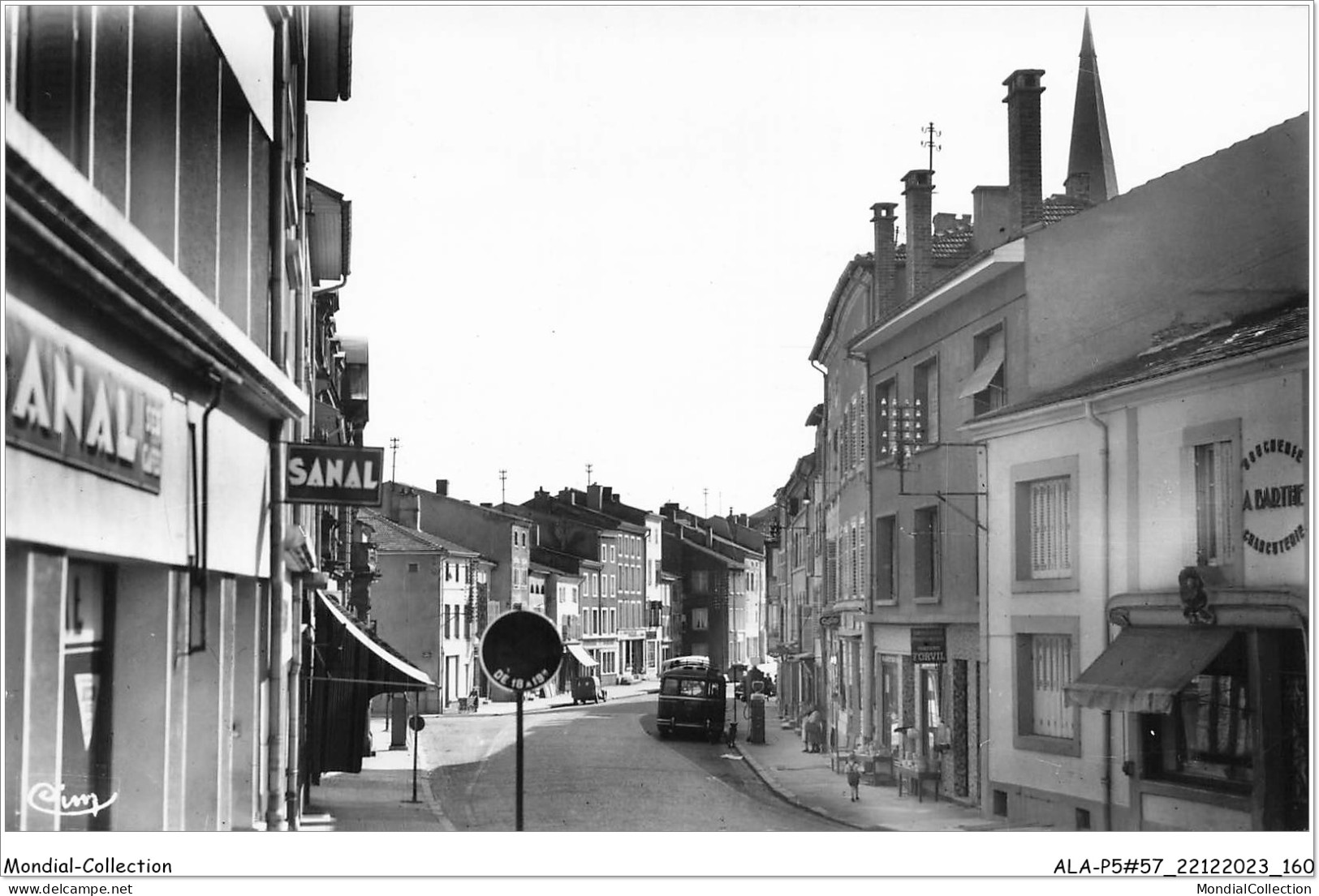 ALAP5-57-0484 - CHATEAU-SALINS - Moselle - Rue Dufays - Chateau Salins