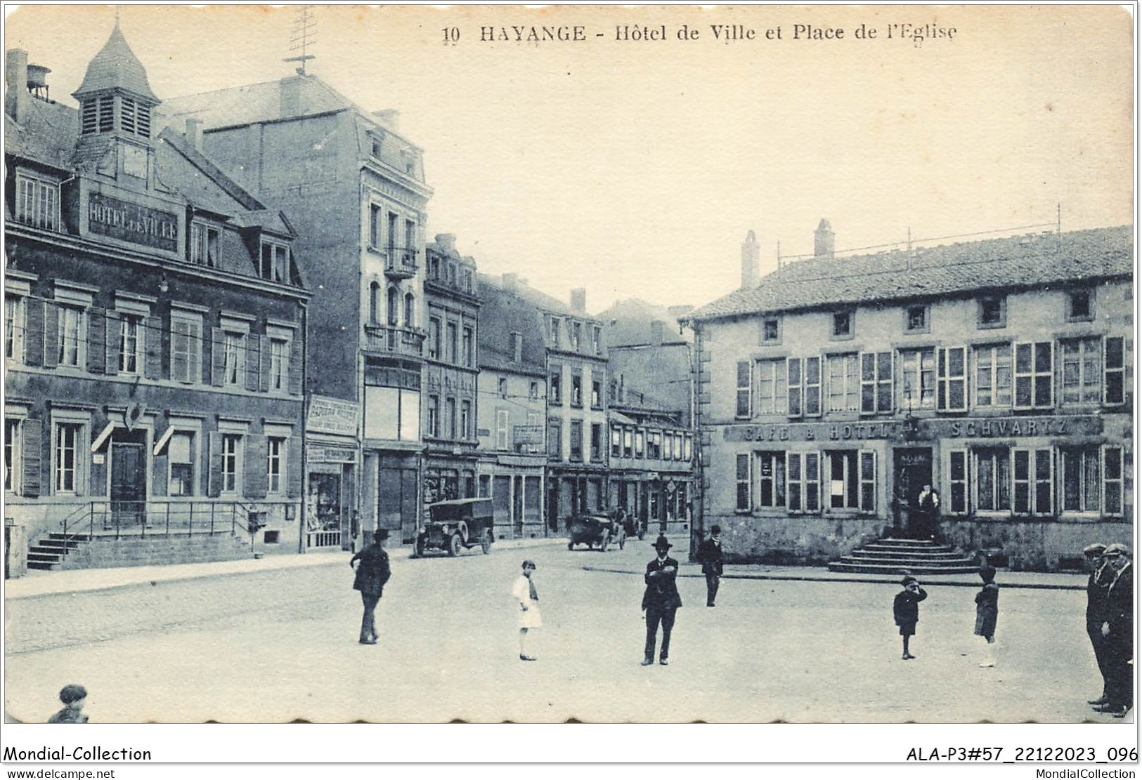 ALAP3-57-0252 - HAYANGE - Hôtel De Ville Et Place De L'église - Hayange