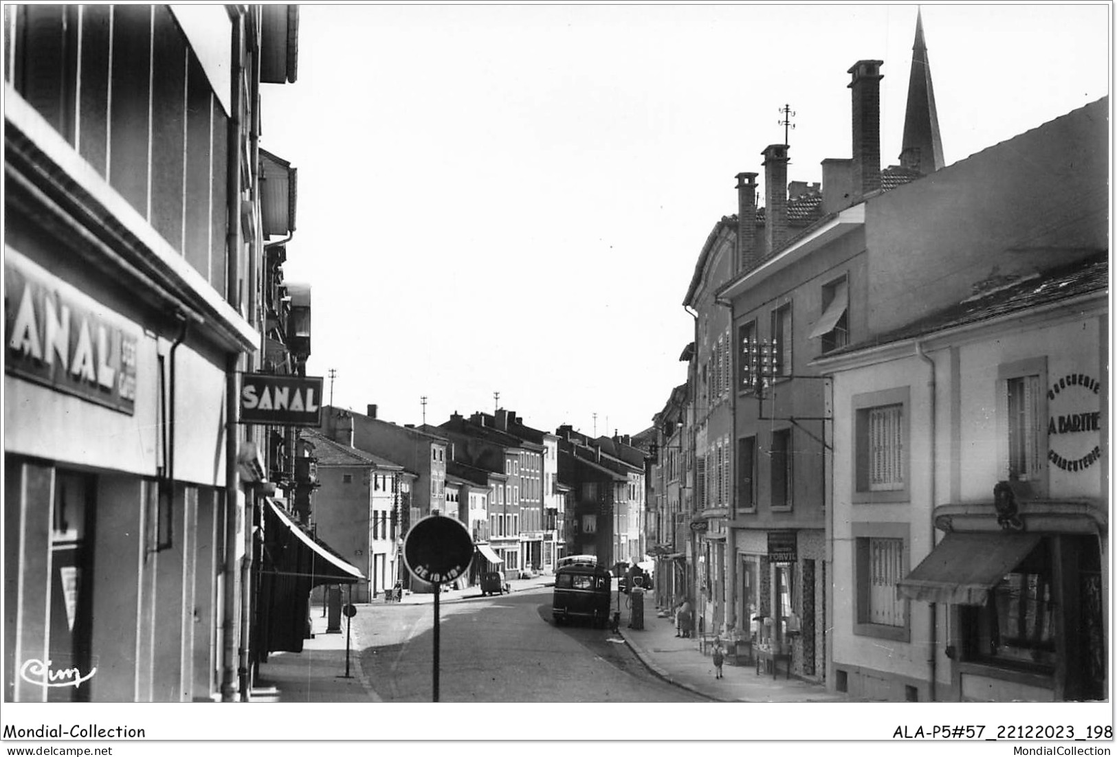 ALAP5-57-0503 - CHATEAU-SALINS - Moselle - Rue Dufays - Chateau Salins