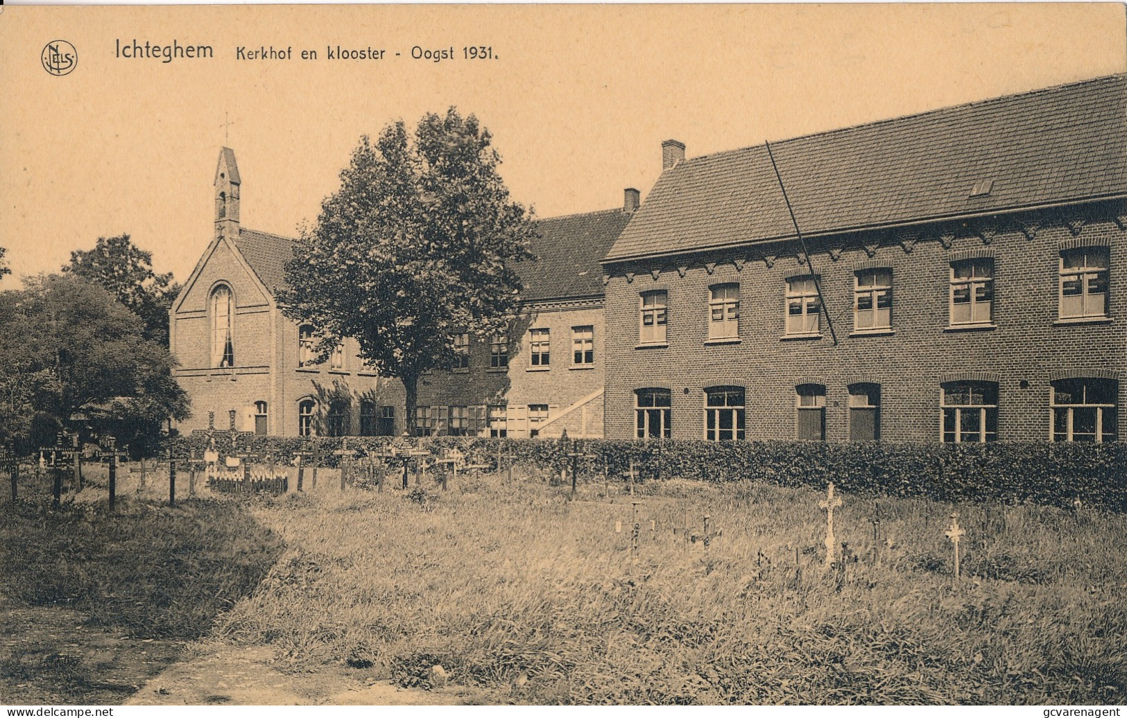 ICHTEGEM   KERKHOF EN KLOOSTER  OOGST 1931       2 AFBEELDINGEN - Ichtegem