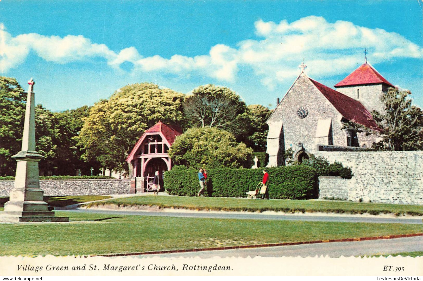 ROYAUME-UNI - Angleterre - Rottingdean - Village Green And St. Margaret's Church - Colorisé - Carte Postale - Other & Unclassified