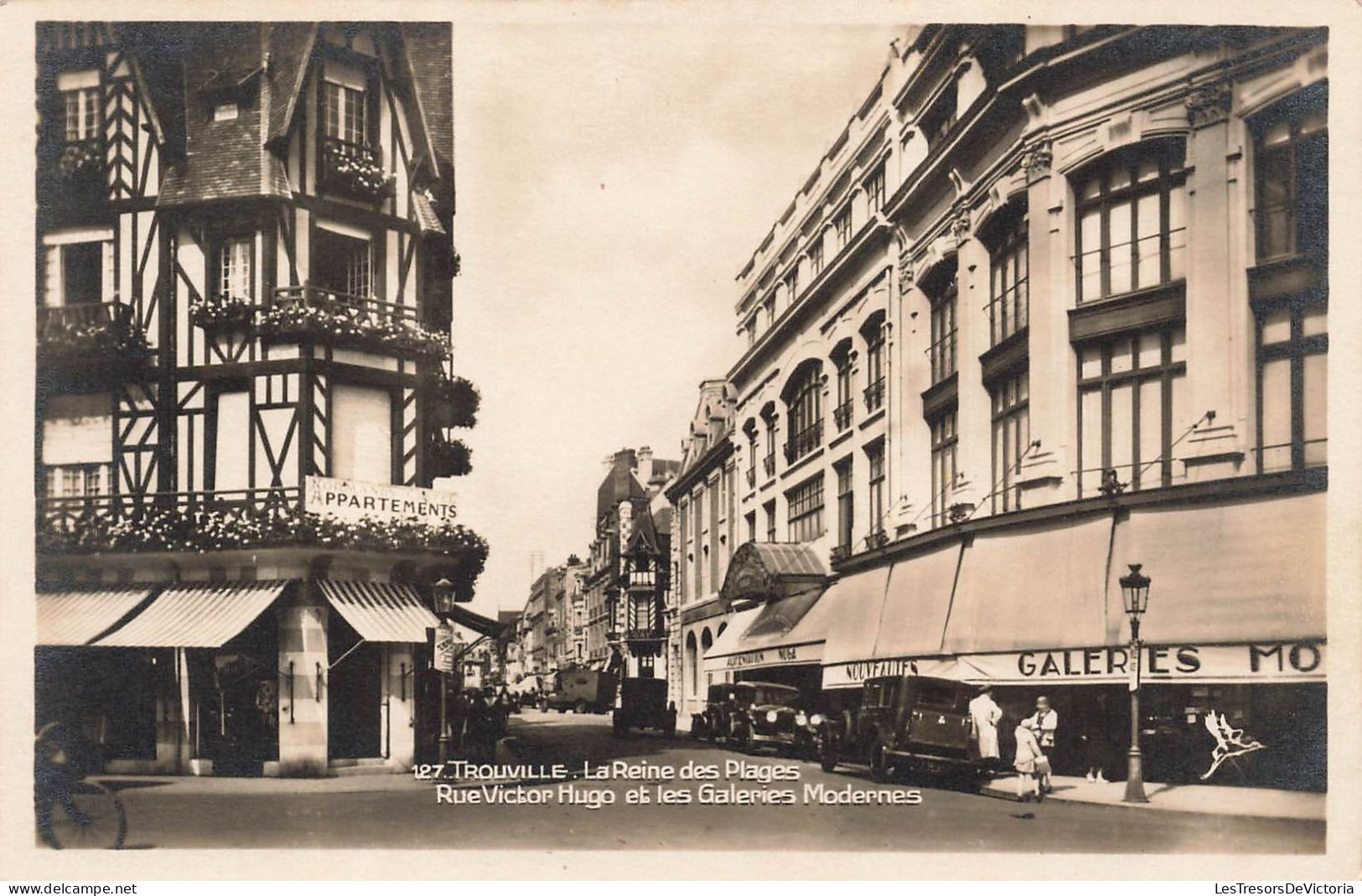 FRANCE - Trouville - La Reine Des Plages - Rue Victor Hugo Et Les Galeries Modernes - Carte Postale Ancienne - Trouville