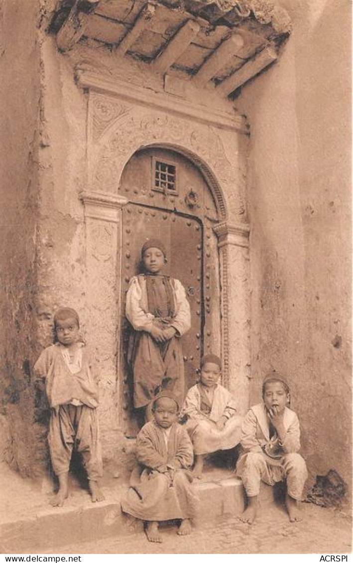 Scenes ALGERIENNES A La Porte De La Maison(SCAN RECTO VERSO)MA0058 - Enfants