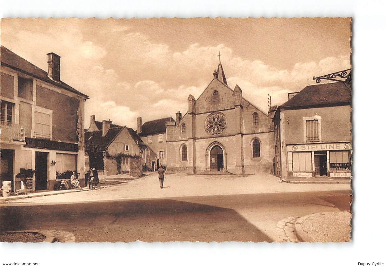 COURSON LES CARRIERES - L'Eglise Paroissiale - Très Bon état - Courson-les-Carrières