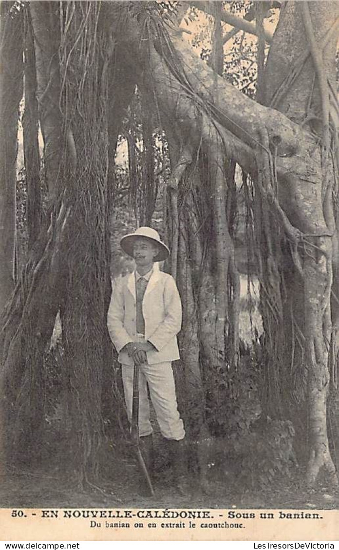 Nouvelle Calédonie - Sous Un Banian - Du Banian On En Extrait Le Caoutchouc - Animé - Carte Postale Ancienne - New Caledonia