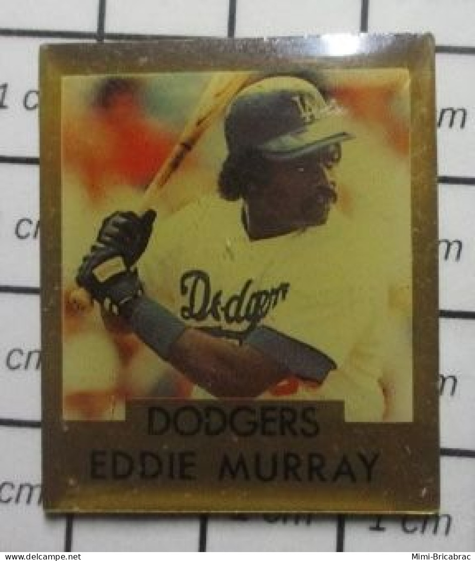 713c Pin's Pins / Beau Et Rare / SPORTS / BASEBALL JOUEUR EDDIE MURRAY EQUIPE DODGERS - Béisbol