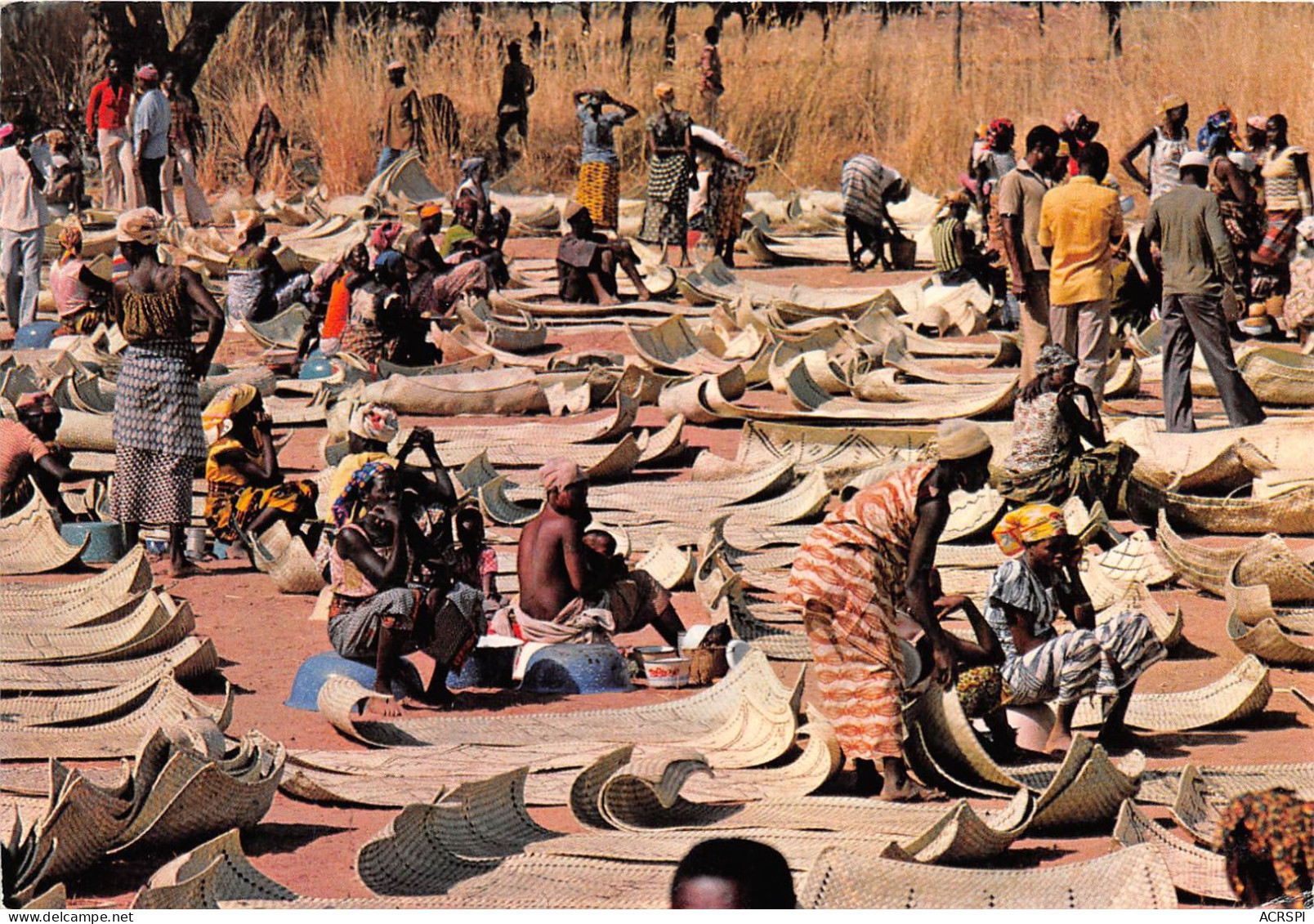 BURKINA FASO Haute Volta Banfora En Saison Seche Sur Le Marche Le Coin Aux Nattes Decorees 27(scan Recto-verso) MA198 - Burkina Faso