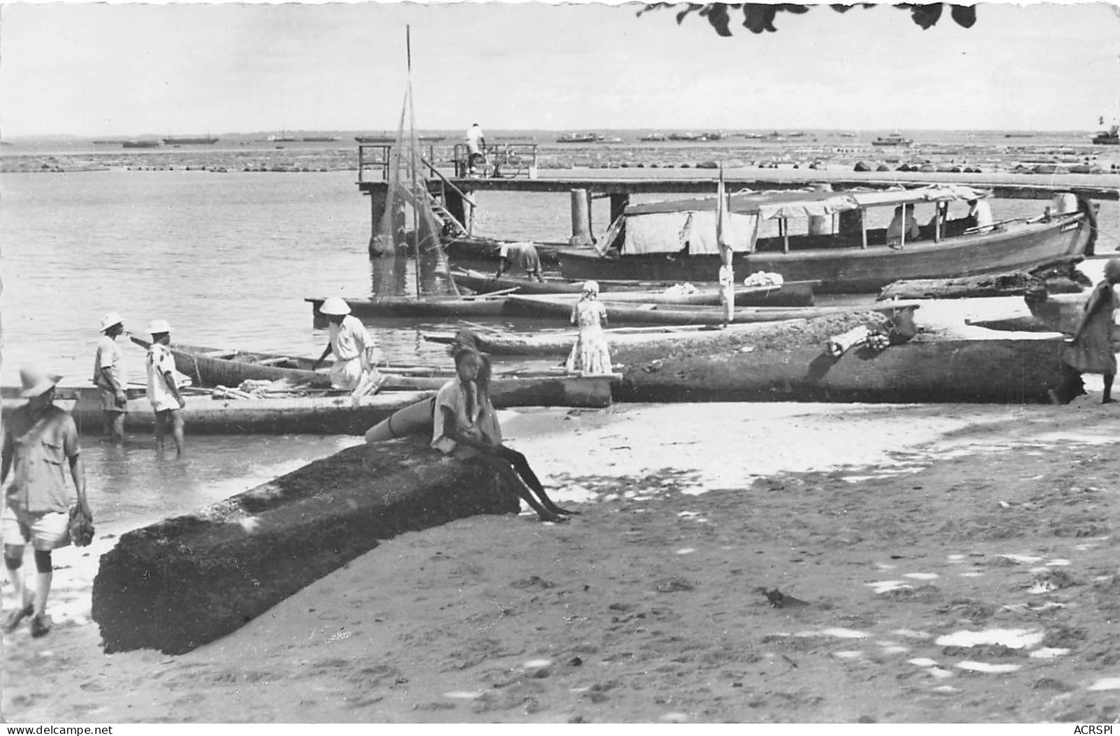 AEF GABON PORT GENTIL Pecheurs Arrivant Au Marche 27(scan Recto-verso) MA187 - Gabon