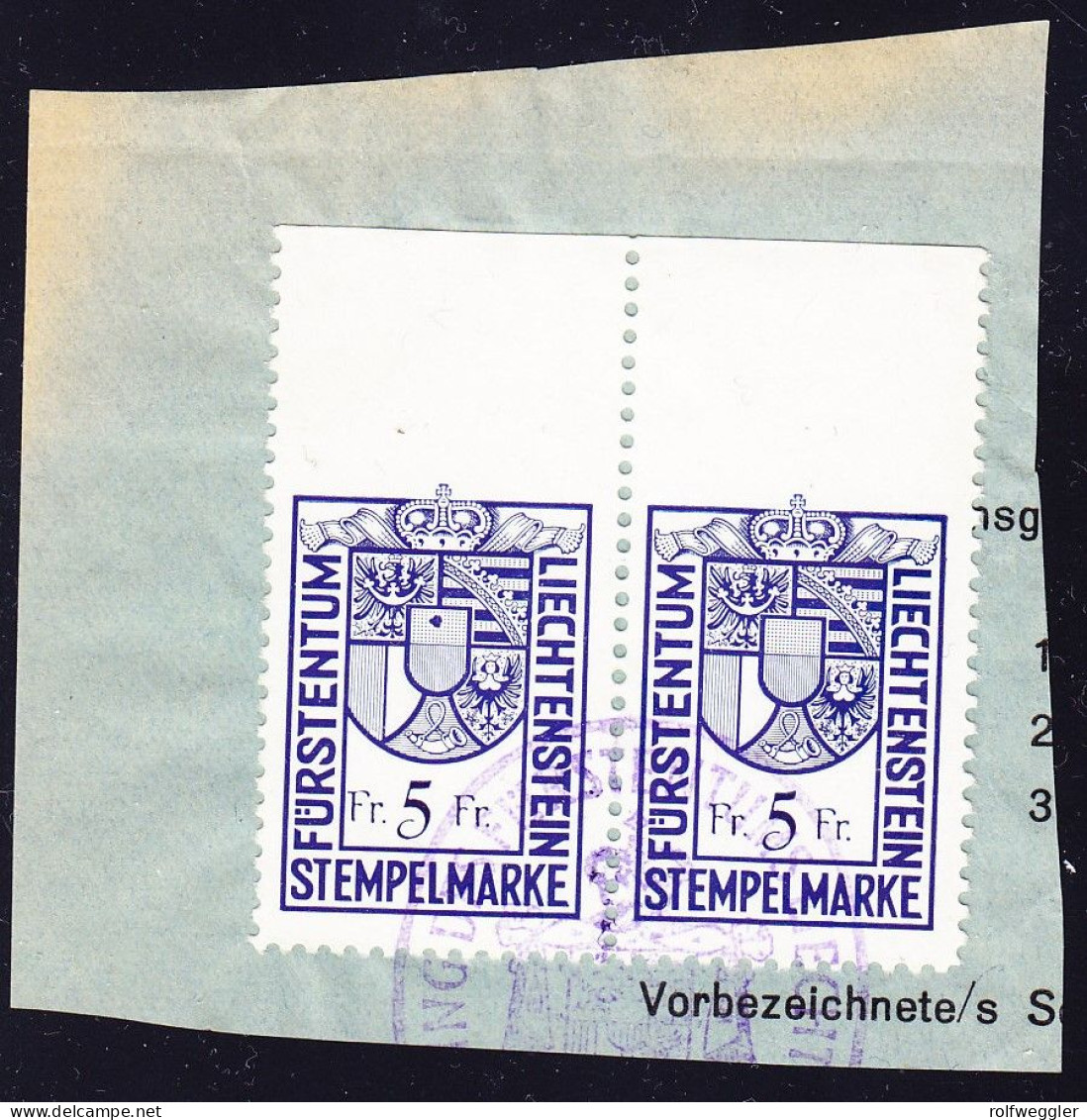 Um 1950  5 FR. Blau, Paar Auf Kleinem Dokumentenstück. Oben Ungezähnt, Waagerecht. - Steuermarken