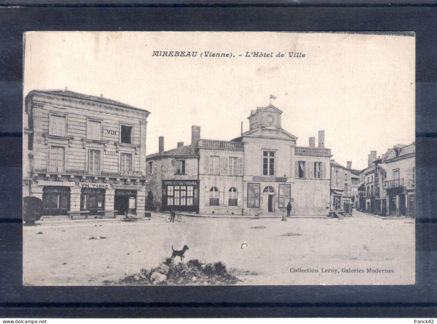 86. Mirebeau. L'hôtel De Ville - Mirebeau