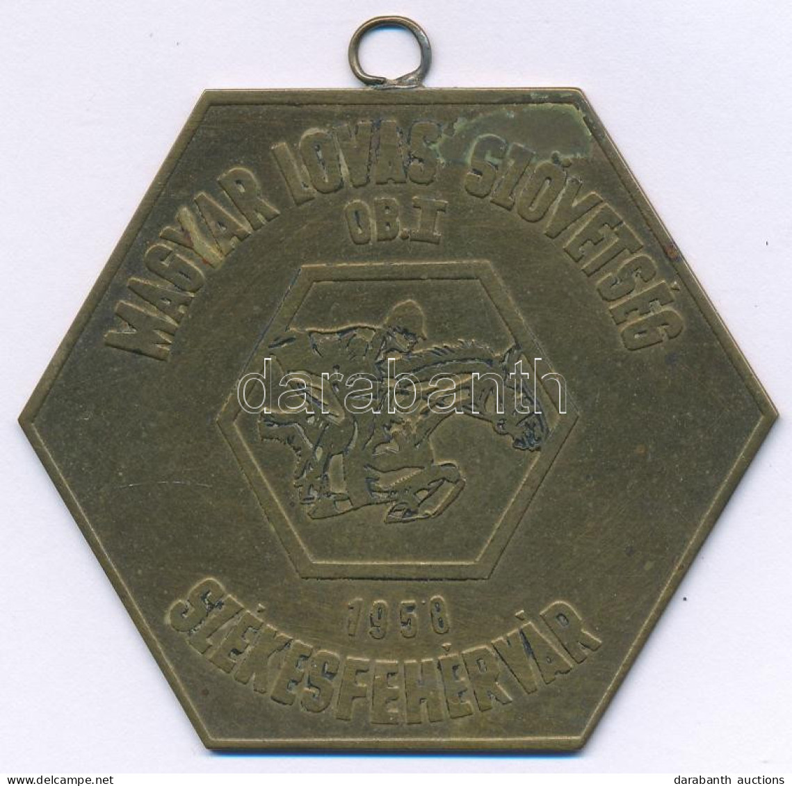 1958. "Magyar Lovas Szövetség O.B. I. - Székesfehérvár" Bronz Sport Emlékplakett Füllel (53x60mm) T:XF Patina - Zonder Classificatie