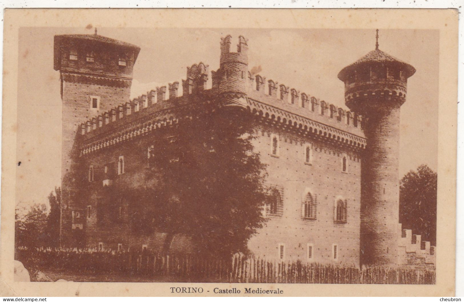 ITALIE.  TORINO. CPA .CASTELLO MEDIOEVALE+ TEXTE ANNEE 1925 - Multi-vues, Vues Panoramiques