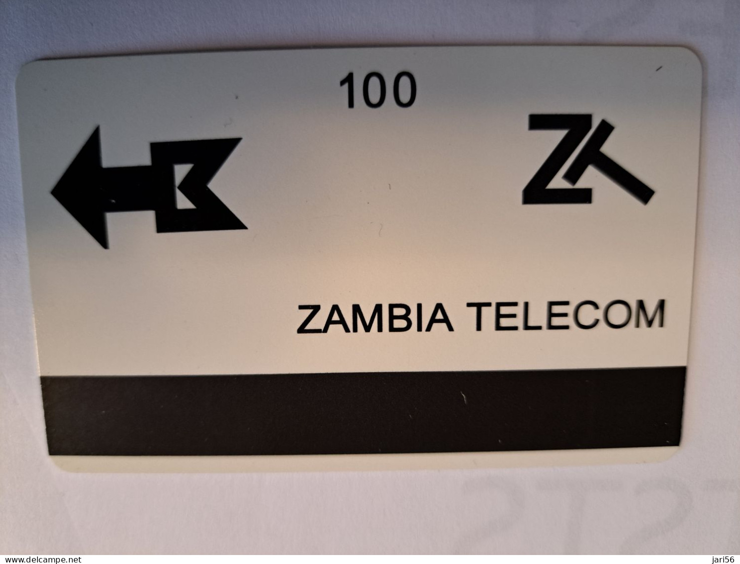 ZAMBIA  TELECOM  MAGSTRIPE   100 UNITS   - PARROT BIRD FINE USED CARD **16492** - Zambia