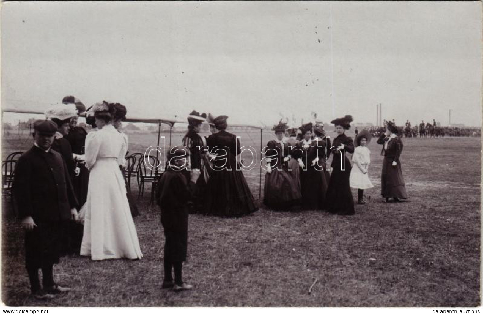 ** T2/T3 Lovas Bemutató, Nézők / Horse Show, Photo - Non Classés