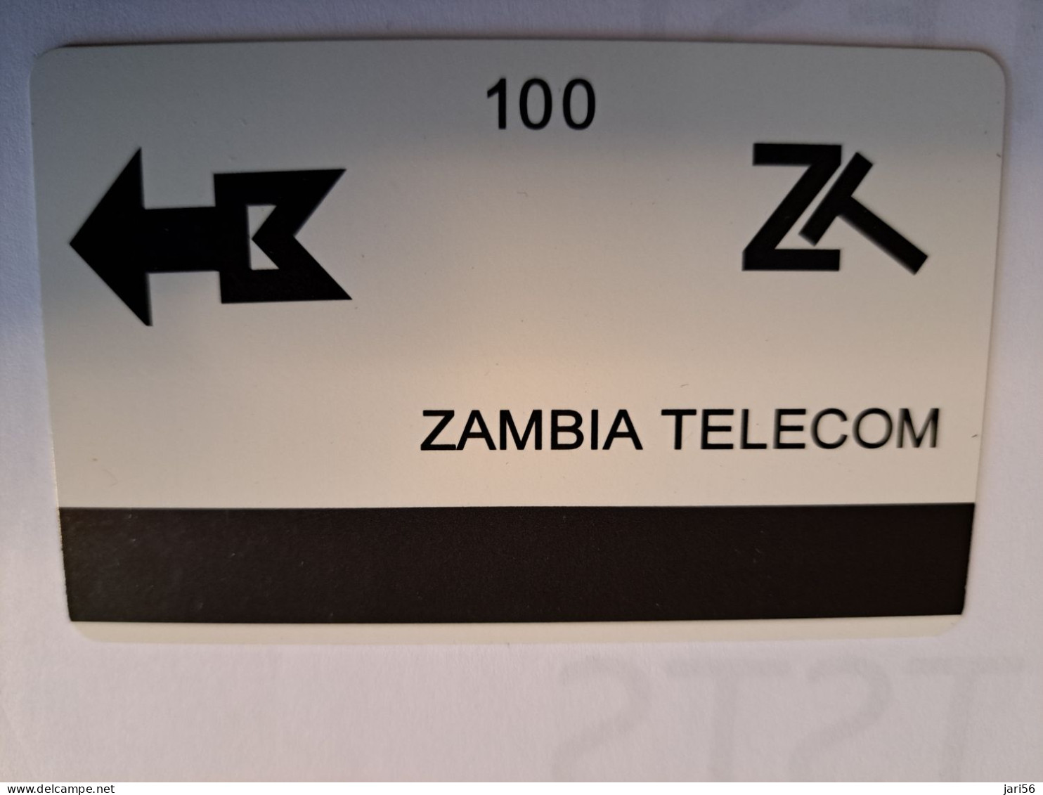 ZAMBIA  TELECOM  MAGSTRIPE   100 UNITS   - PARROT BIRD FINE USED CARD **16493** - Zambie