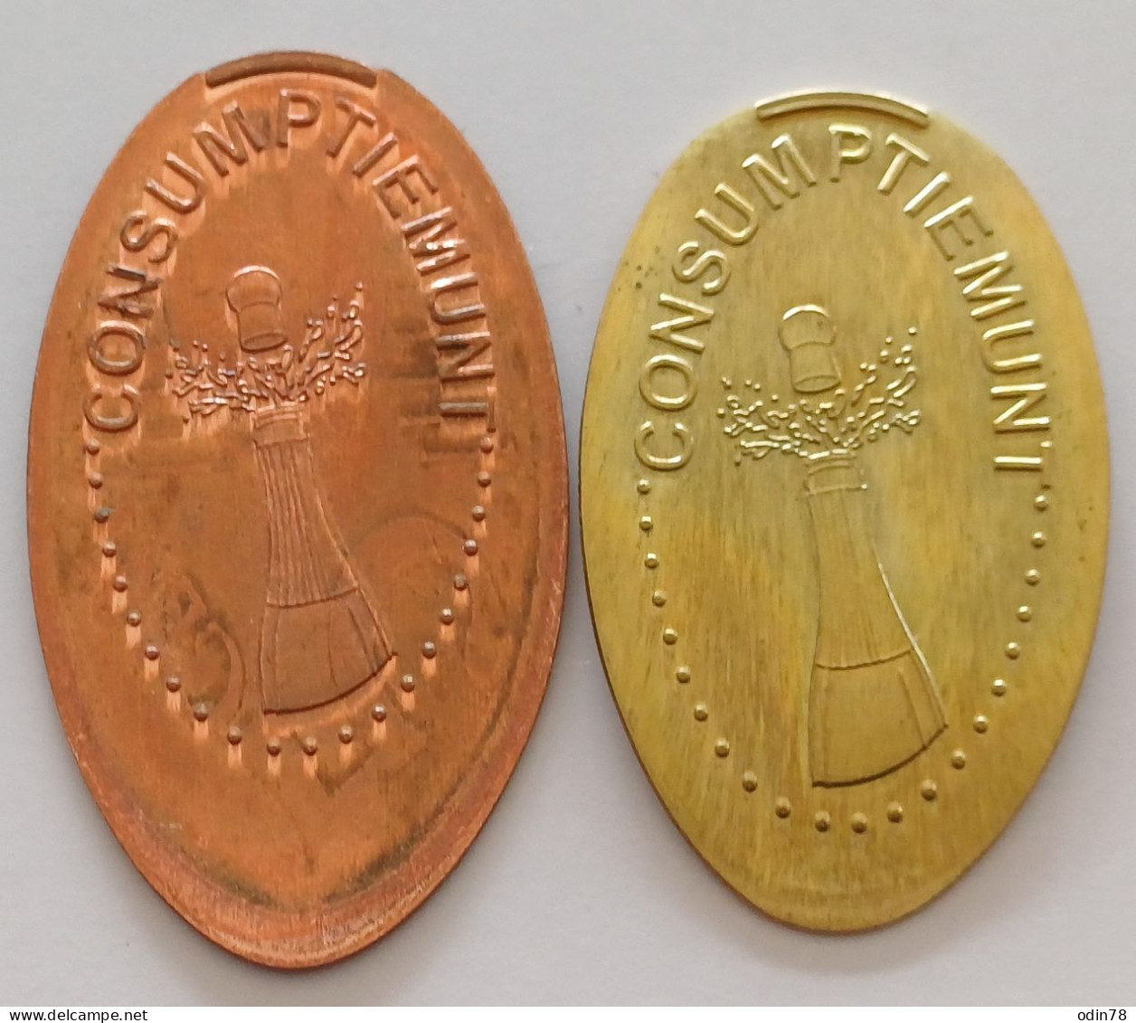2 Pièces écrasées -  CONSUMPTIEMUNT - Souvenir-Medaille (elongated Coins)