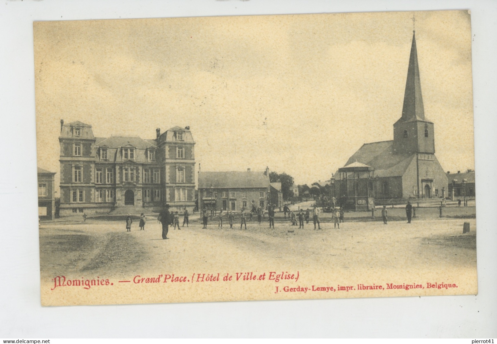 BELGIQUE - HAINAUT - MOMIGNIES - Grand'Place (Hôtel De Ville Et Eglise ) - Momignies