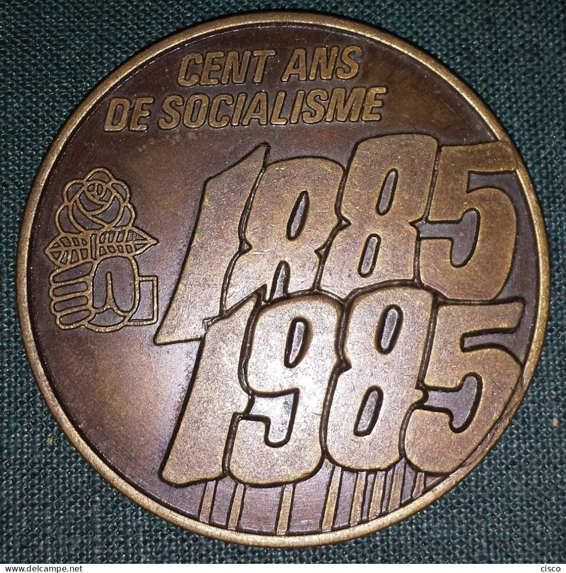 BELGIQUE Médaille Souvenir Cent Ans De Socialisme 1885 - 1985 - Tokens Of Communes