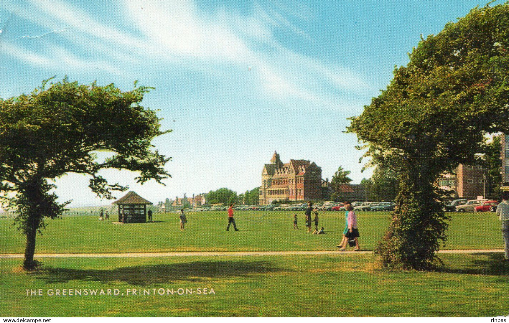 FRINTON ON SEA The Greenswald , Promeneur, 1976 - Autres & Non Classés