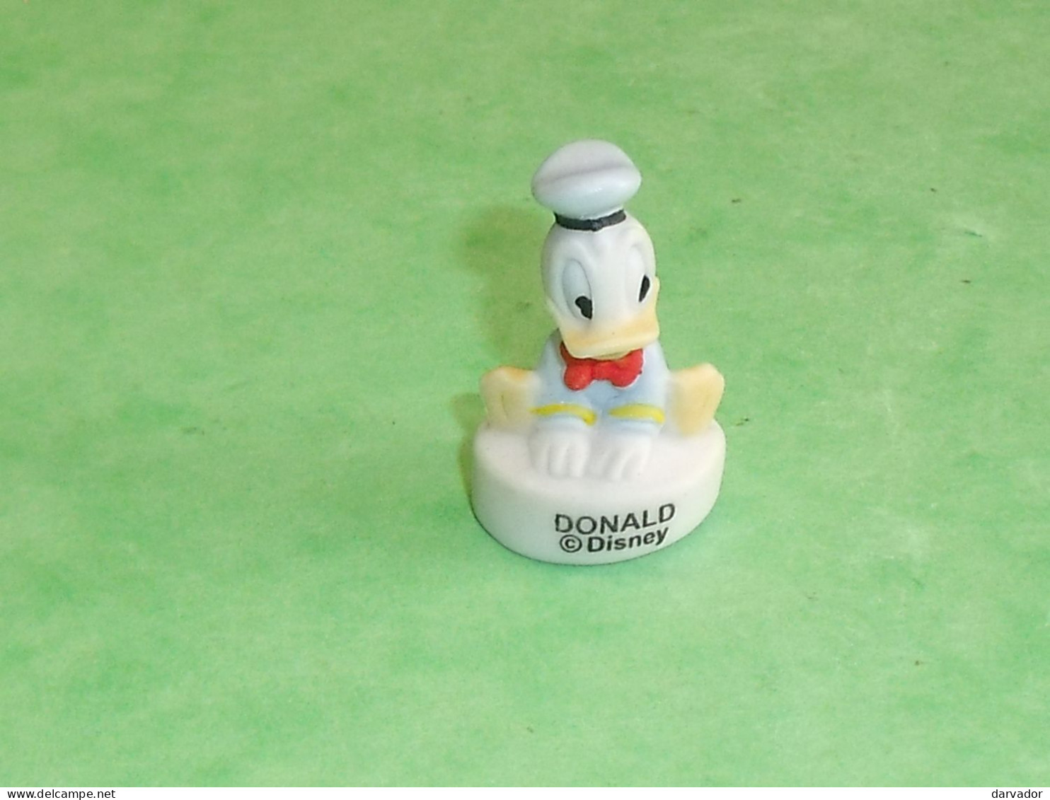 Fèves / Fève / Disney : Donald " Mat "          T56 - Disney