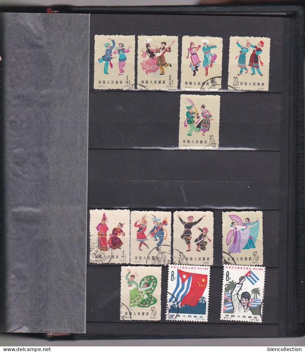 Chine. 1 petit classeur de timbres oblitérés