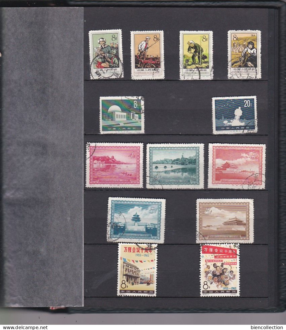 Chine. 1 petit classeur de timbres oblitérés