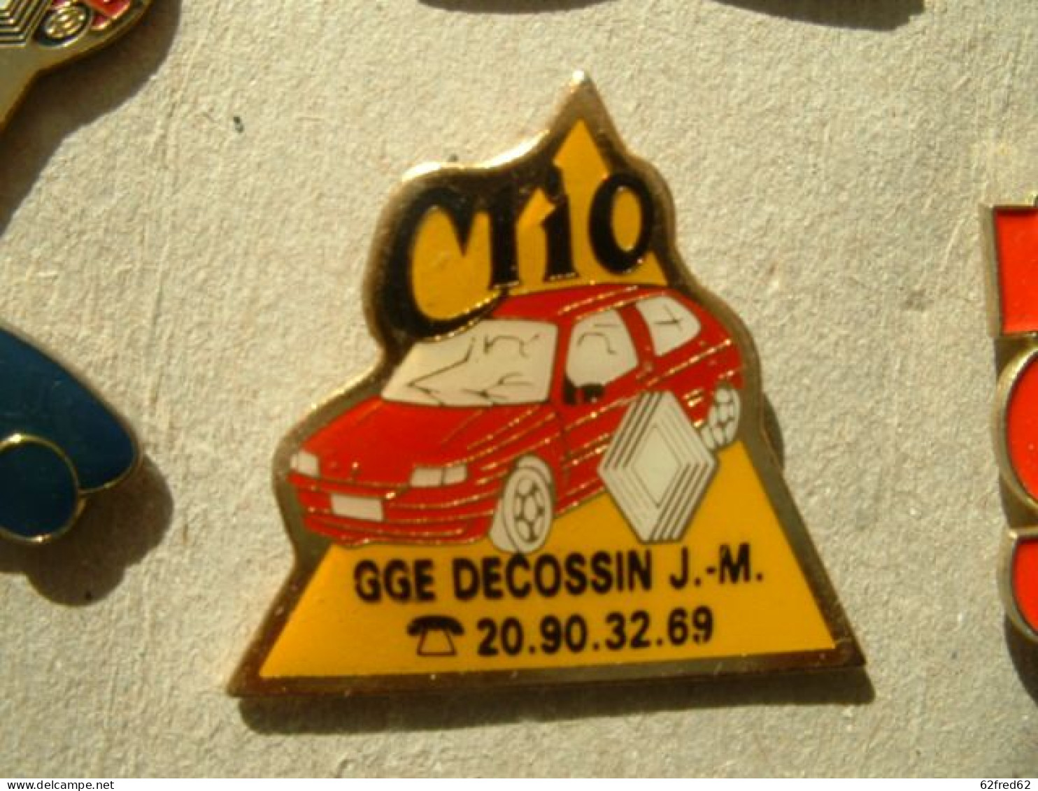 PIN'S RENAULT CLIO - GGE DECOSSIN J-M - Renault