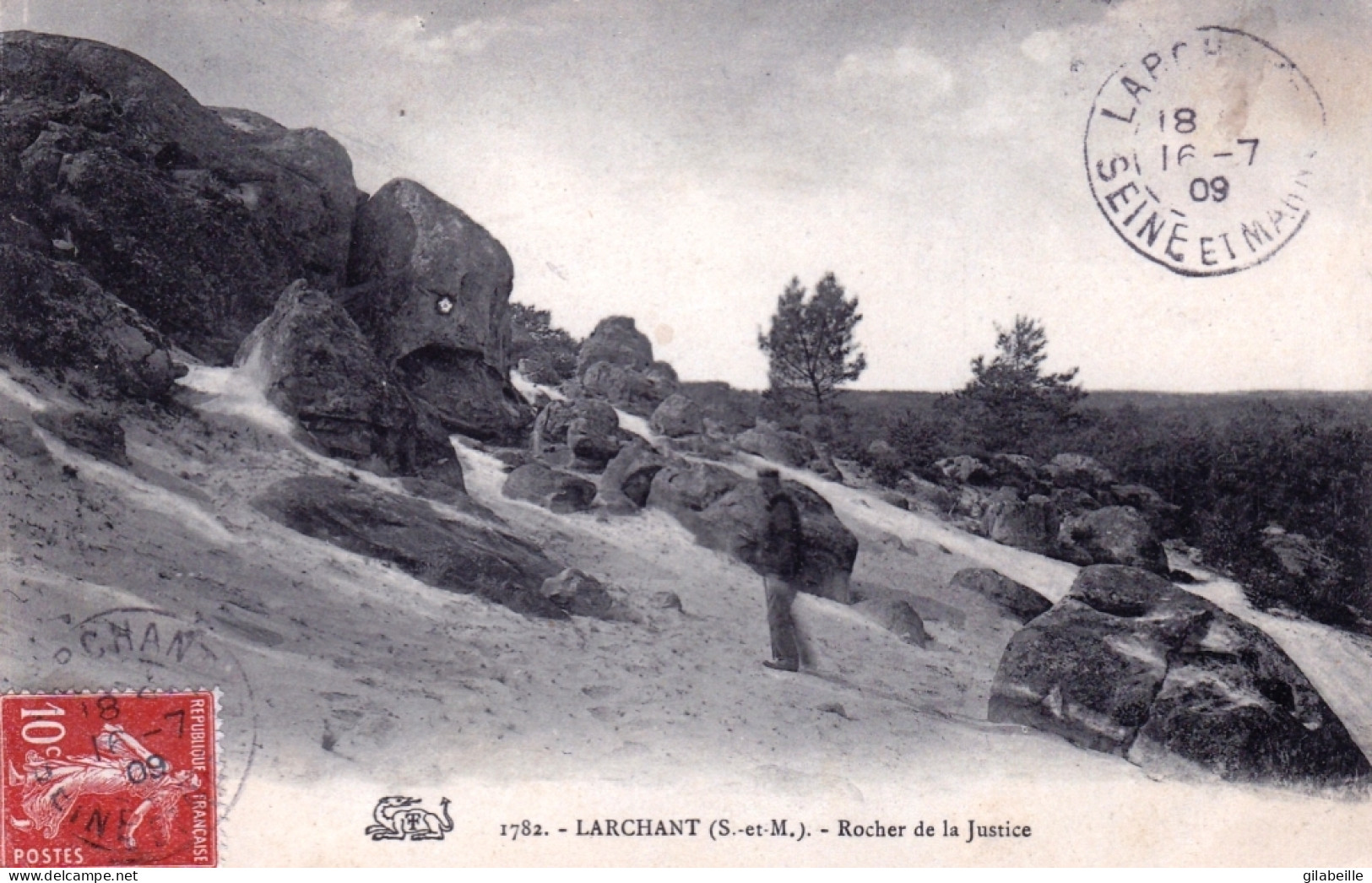 77 - Seine Et Marne  -  LARCHANT - Rocher De La Justice - Larchant