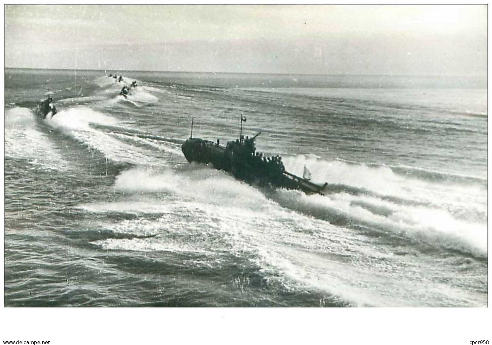 BATEAU.RUSSIE.GUERRE.CP PHOTO.n°16993.SOUS MARIN RUS 3318 - Sottomarini