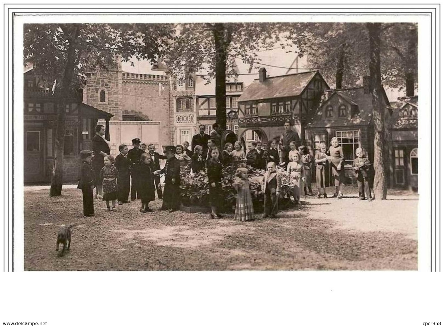 CIRQUE.CARTE PHOTO.EXPO DE 1937 PARIS.LILLIPUTIENS. - Cirque