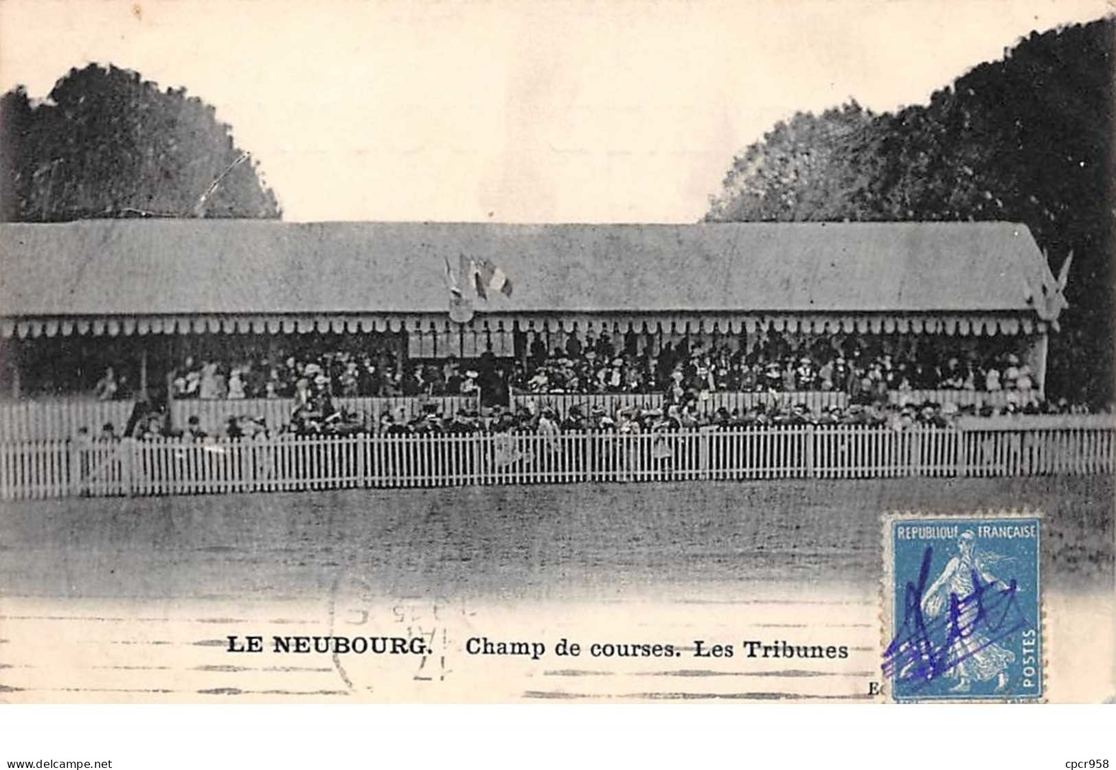 27 . N°52715 . LE NEUBOURG . Champ De Courses . Les Tribunes - Le Neubourg
