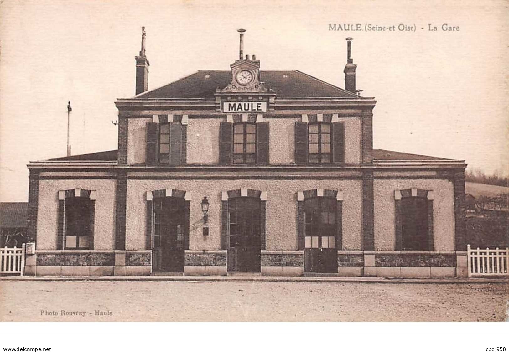 78    .    N° 203483  .      MAULE    .       LA GARE - Maule