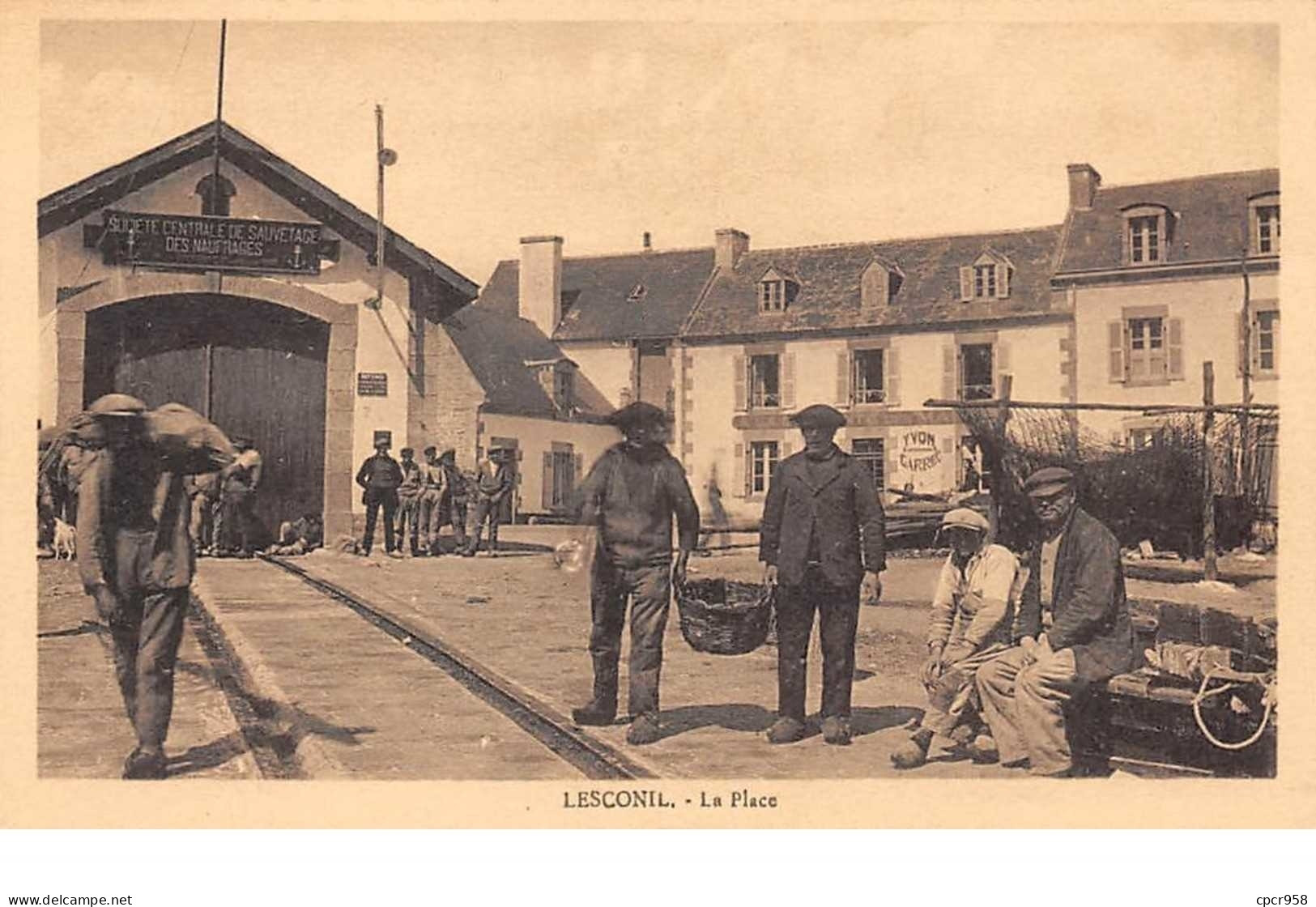 29    .    N° 202206      .LESCONIL.LA PLACE - Lesconil